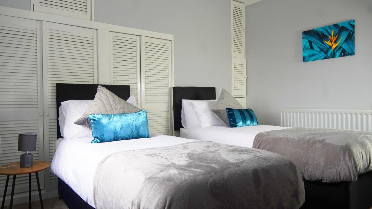 Portobello House - Four Bedroom House Perfect For Contractors - Sleeps 6 - Free Parking Wolverhampton Buitenkant foto