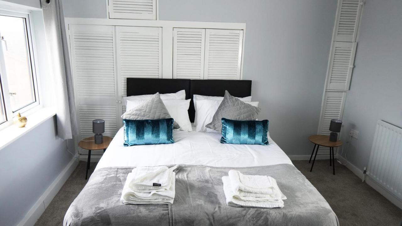 Portobello House - Four Bedroom House Perfect For Contractors - Sleeps 6 - Free Parking Wolverhampton Buitenkant foto